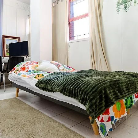 Apartment Estudio Pro 4 *